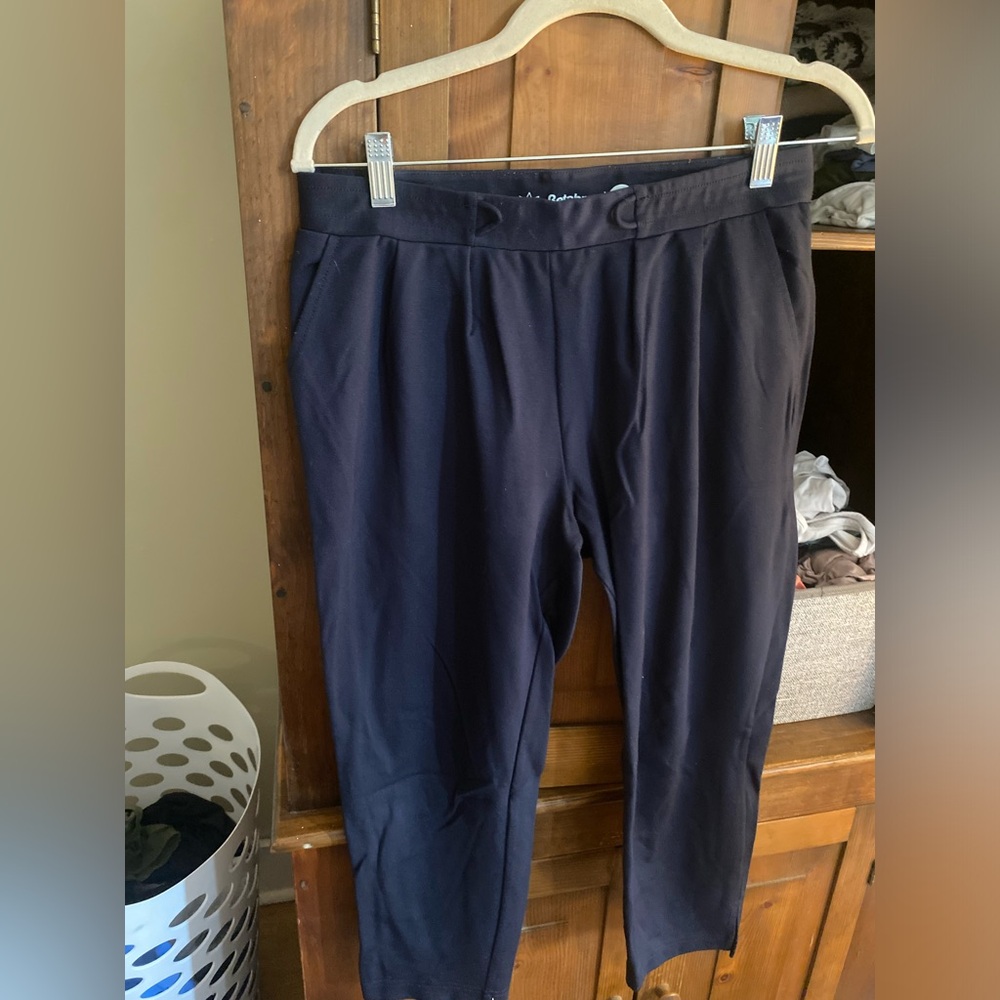 Beta Brand Navy pants, Medium Petite. Sweatpants material made